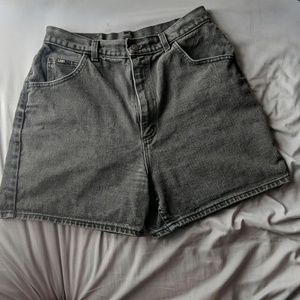 VINTAGE Lee high wasted black shorts